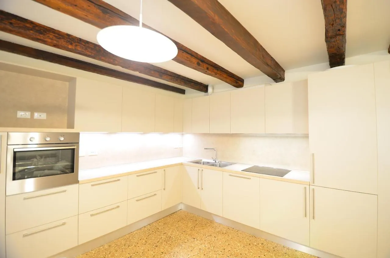 Apartment Dimora Frari By Venicevillas, Frari